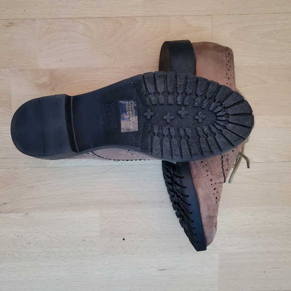 Brown Oxford Loafers - Picture 3 of 3